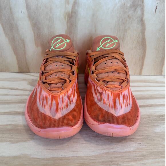 Nike -Air Zoom GT Cut 2 Arike -Running Shoes -Orange - Women\'s - 10 - FQ8704-800 main image 0